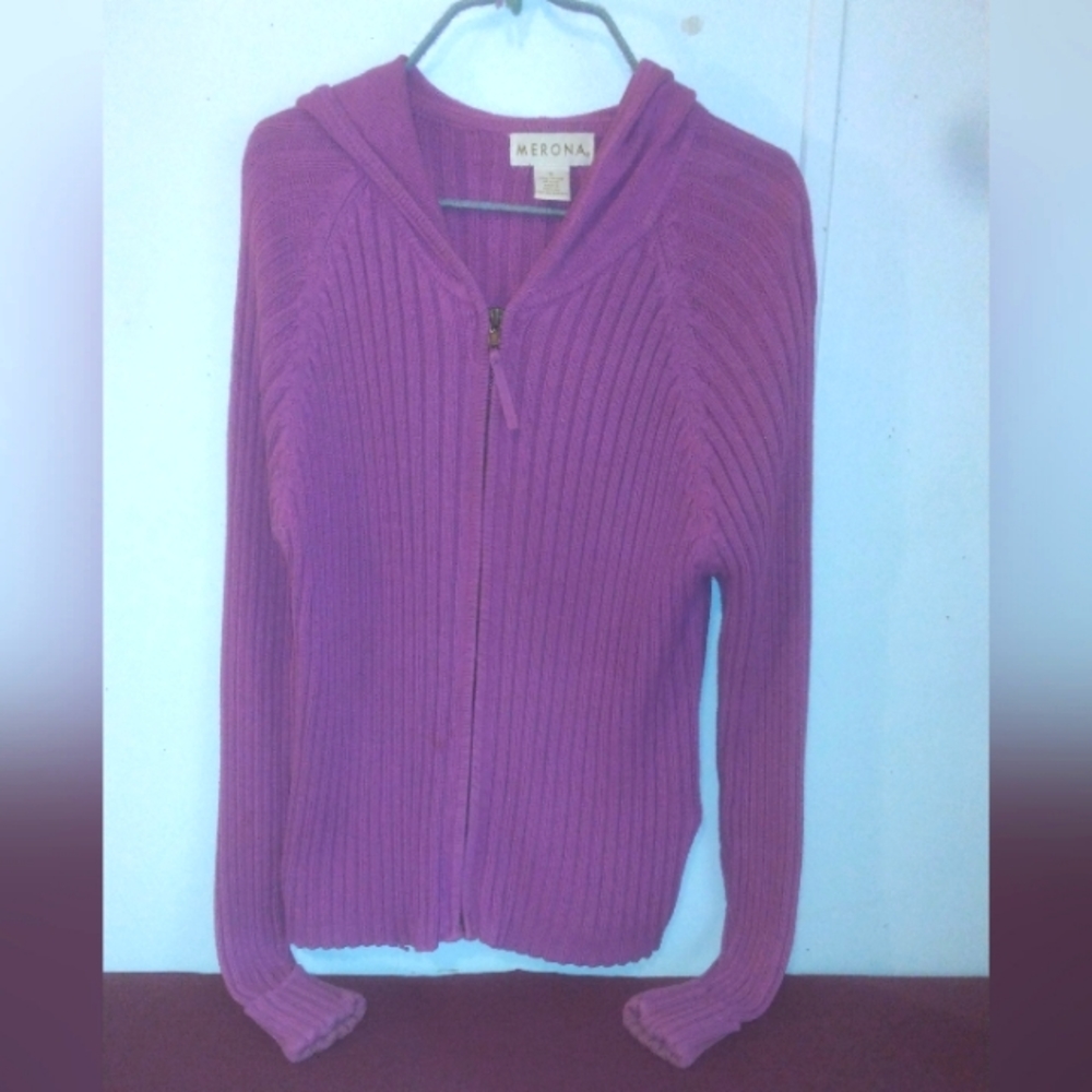 Women's M Purple zipper sweater w/hood